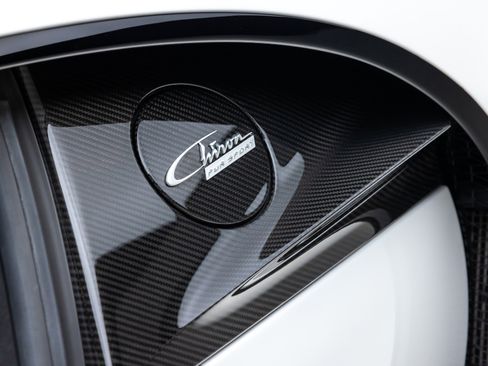 Used 2021 Bugatti Chiron Pur Sport image 61