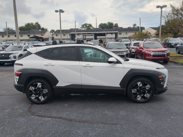 Used 2024 Hyundai Kona SEL FWD image 5