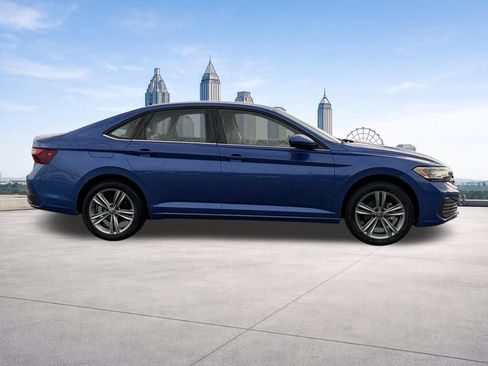 Used 2024 Volkswagen Jetta SE FWD image 19
