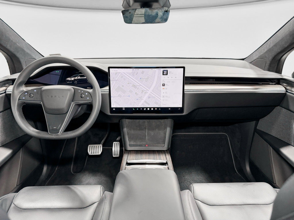 Used 2023 Tesla Model X AWD/4WD image 14
