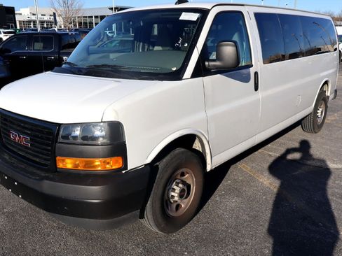 Used 2023 GMC Savana 3500 LS image 3