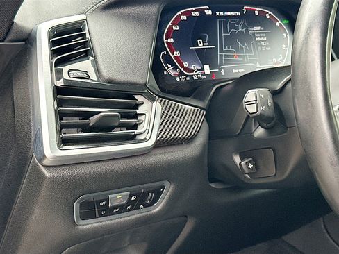 Used 2022 BMW X5 M50i w/ Premium Package image 10