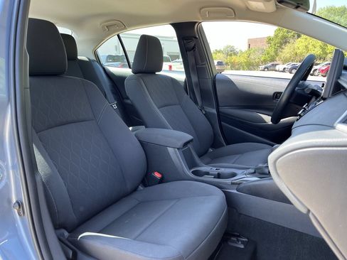 Used 2025 Toyota Corolla LE FWD image 24