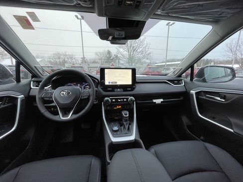 New 2025 Toyota RAV4 Limited image 10