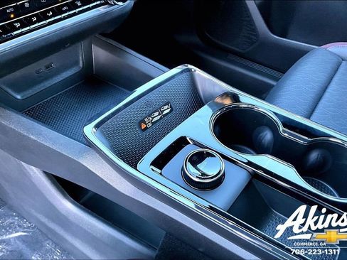 New 2026 Chevrolet Equinox RS w/ Convenience Package III image 12