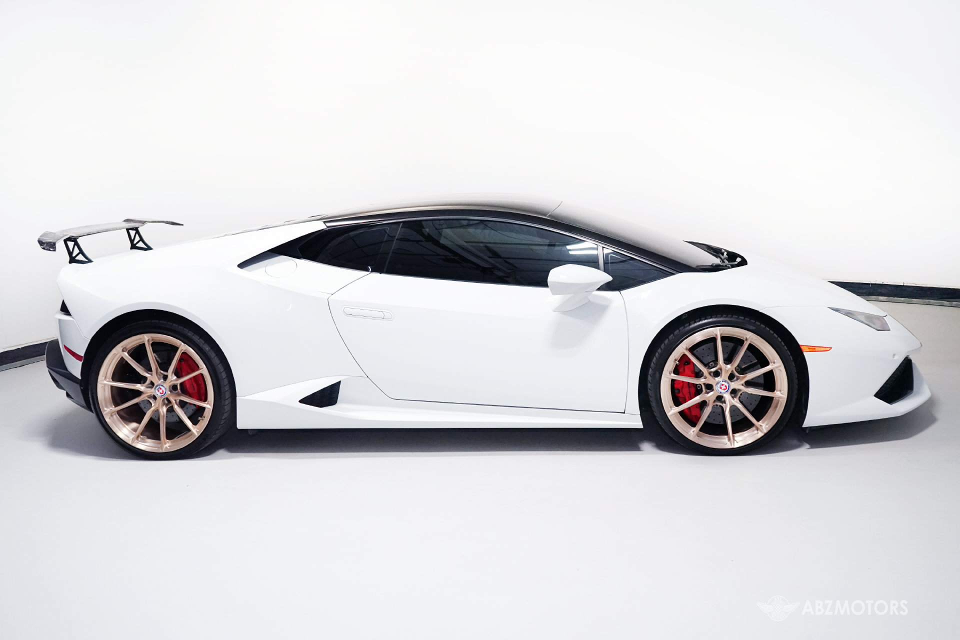 Used 2015 Lamborghini Huracan LP 610-4 AWD/4WD image 4