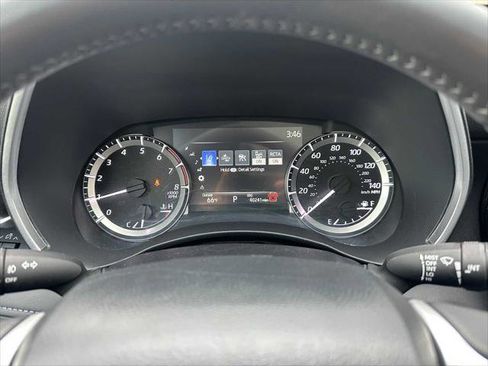 Used 2024 Toyota Highlander XLE image 25