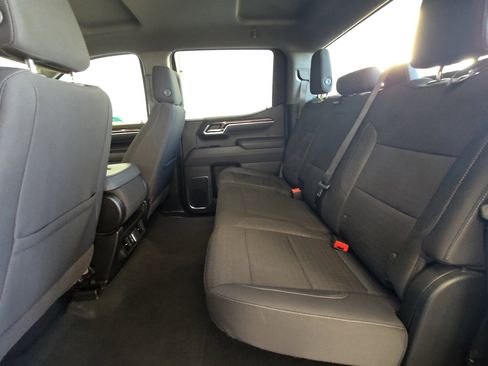 Used 2025 Chevrolet Silverado 1500 LT AWD/4WD image 21