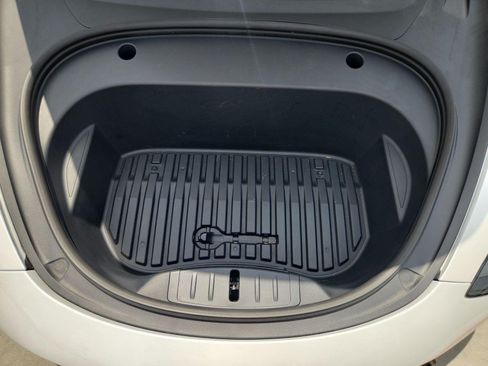 Used 2023 Tesla Model 3 Standard Range RWD image 29