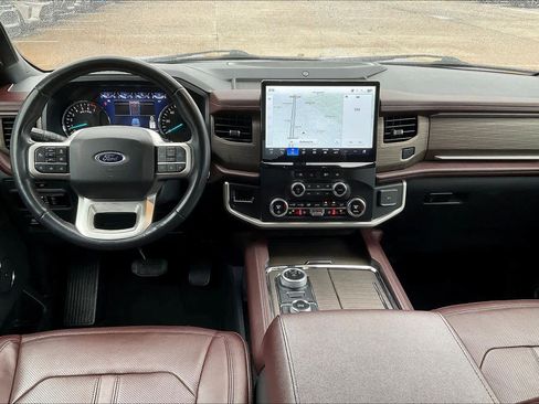 Used 2024 Ford Expedition Max Limited image 15