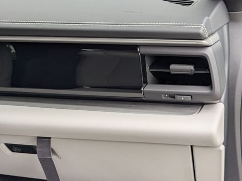 New 2025 Porsche Macan 4S Electric image 24