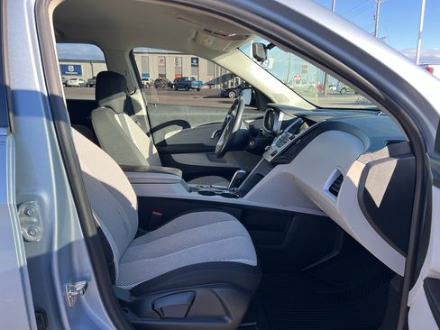 Certified 2014 Chevrolet Equinox LT w/ Driver Convenience Package image 18