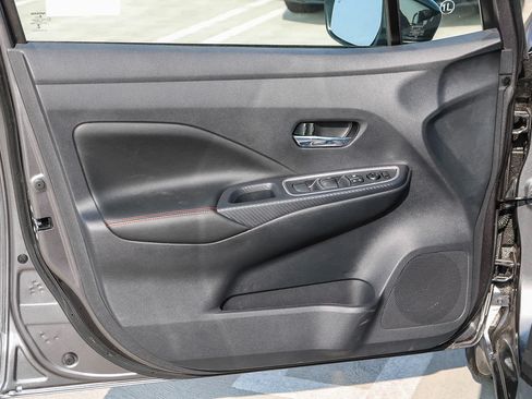 New 2025 Nissan Versa SR w/ Trunk Package FWD image 23