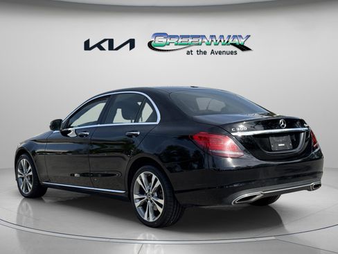 Used 2019 Mercedes-Benz C 300 4MATIC Sedan image 5