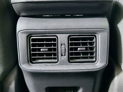 Used 2025 Toyota RAV4 XLE image 26