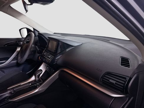 Used 2022 Mitsubishi Eclipse Cross ES image 29