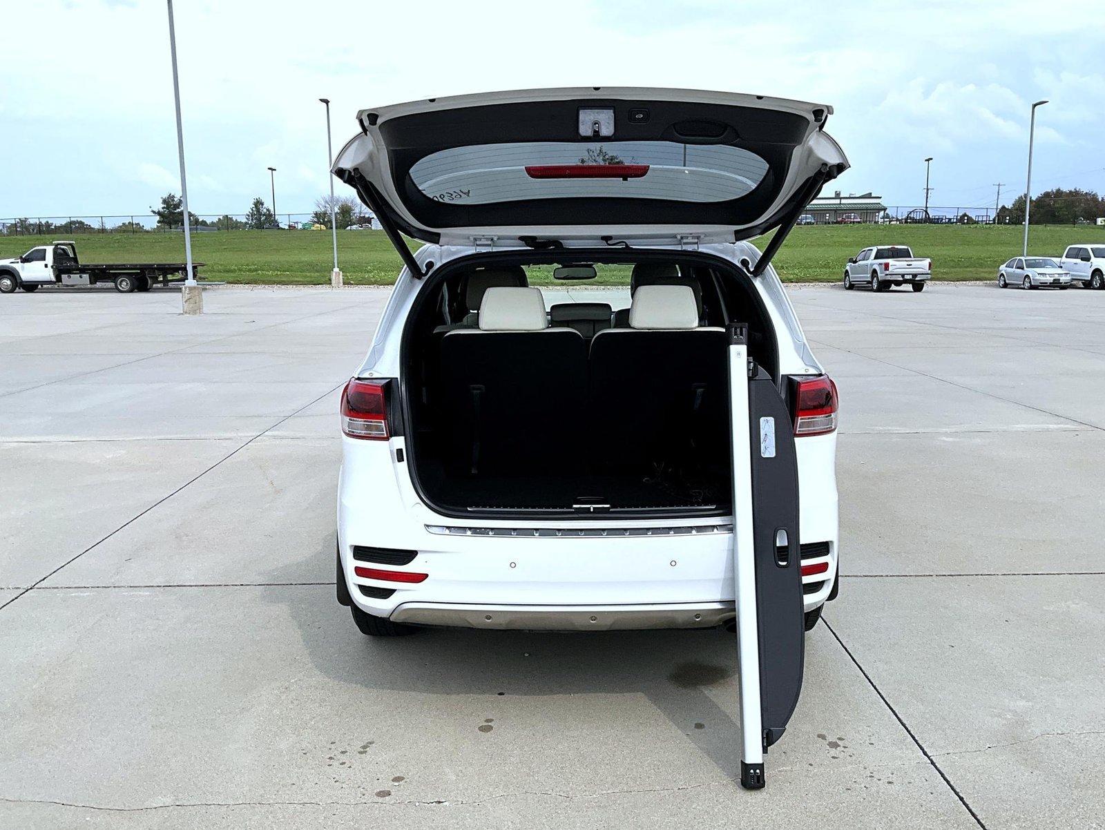 Used 2017 Kia Sorento SX AWD/4WD image 24