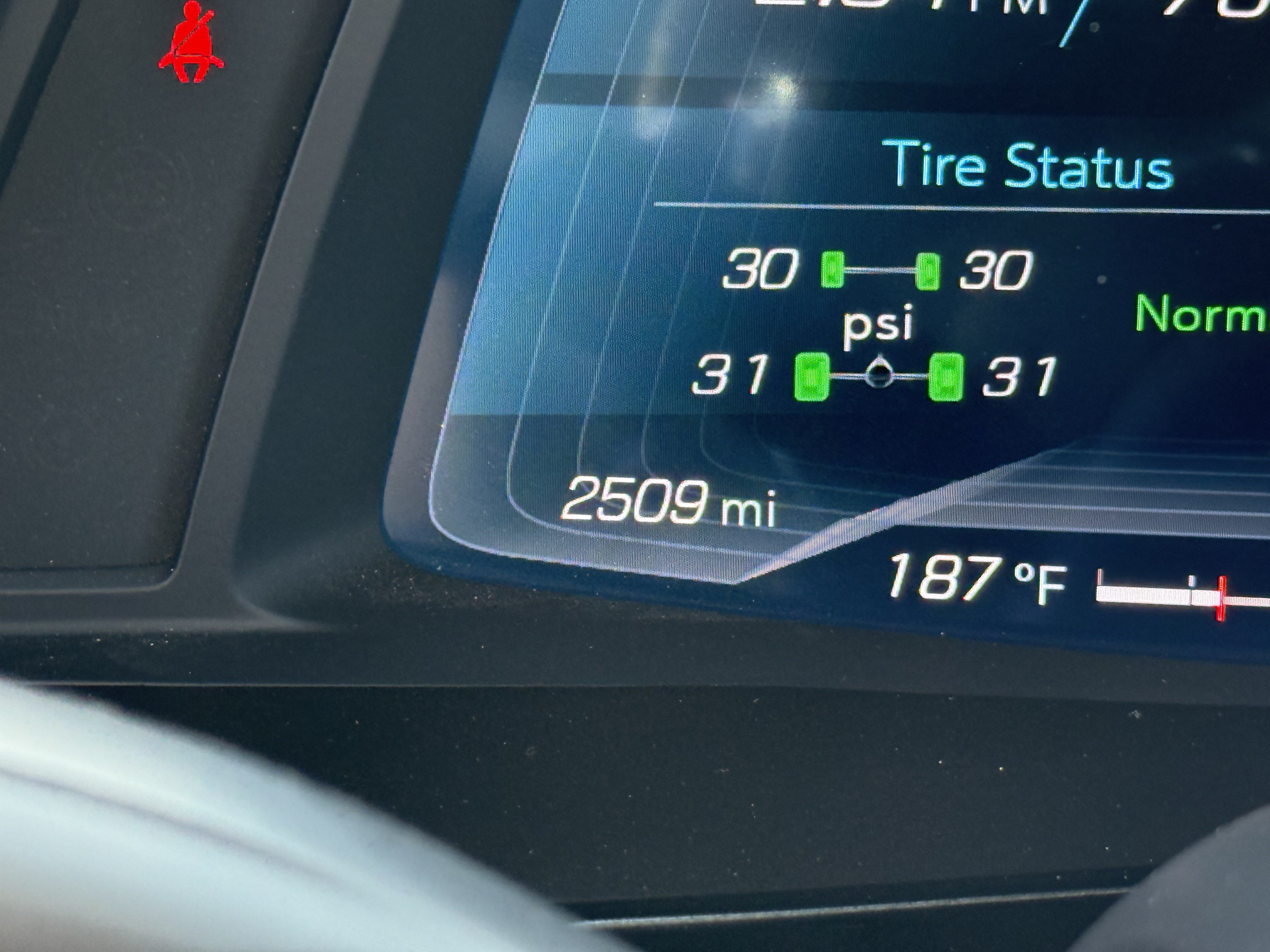 Used 2024 Chevrolet Corvette Stingray Preferred Conv w/ Z51 Performance Package RWD image 21