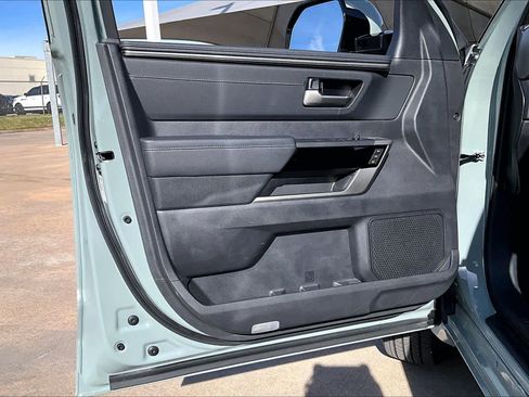 Used 2025 Toyota Tundra Limited image 23