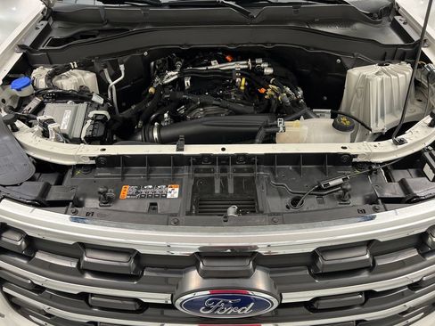 Used 2025 Ford Explorer Active RWD image 77