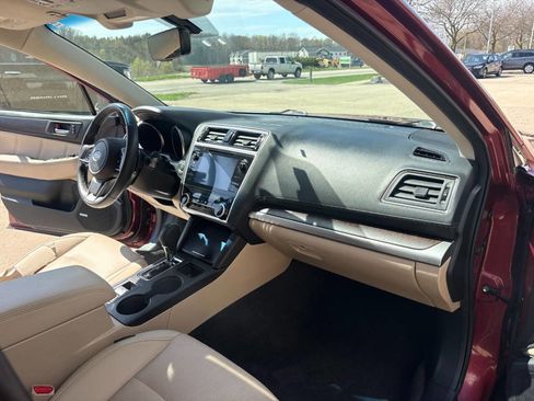 Used 2019 Subaru Outback 2.5i Limited AWD/4WD image 23