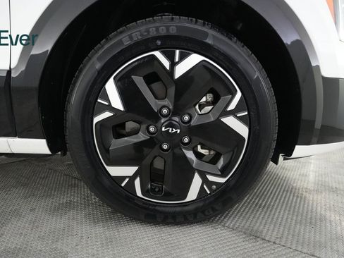 Used 2024 Kia Niro Wind FWD image 20