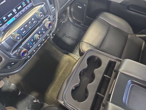 Used 2017 Chevrolet Silverado 1500 LTZ Z71 w/ LTZ Plus Package AWD/4WD image 26