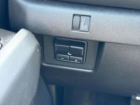 Certified 2023 Chevrolet Colorado LT w/ LT Convenience Package III RWD image 18