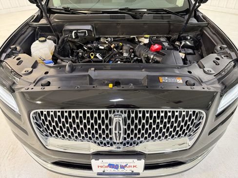 Used 2023 Lincoln Nautilus Reserve w/ Luxury Package image 31