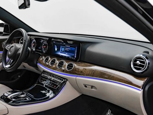 Used 2018 Mercedes-Benz E 300 image 7