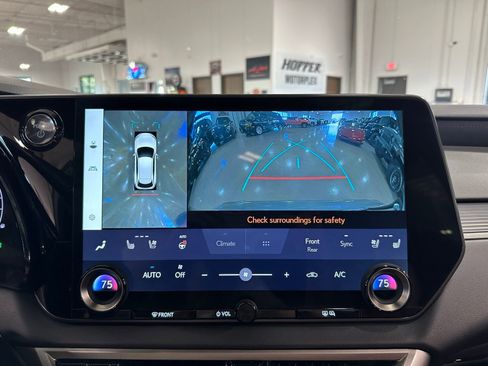 Used 2023 Lexus RX 500h F Sport image 28