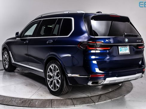 Used 2023 BMW X7 xDrive40i w/ Premium Package image 4
