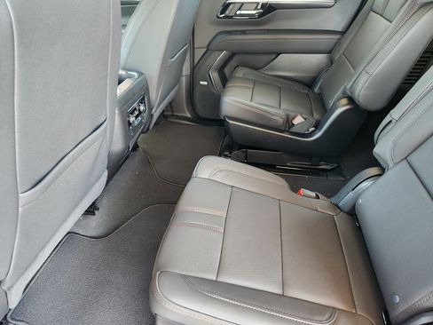 New 2026 Chevrolet Suburban RST w/ Comfort Package image 21