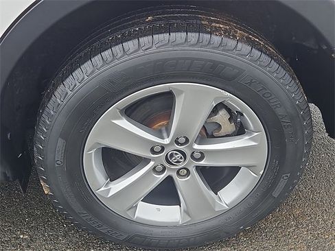 Used 2015 Toyota RAV4 XLE image 8
