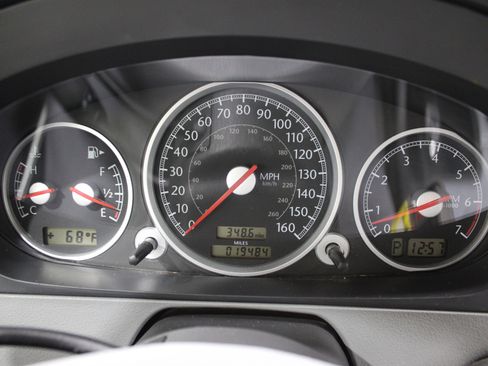 Used 2005 Chrysler Crossfire Limited image 11