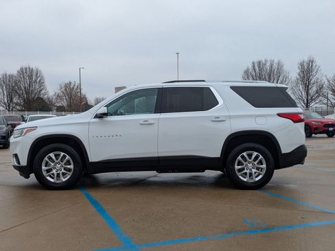 Used 2018 Chevrolet Traverse LT image 9
