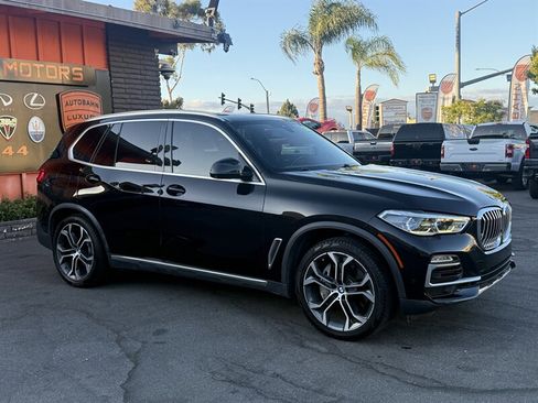 Used 2020 BMW X5 xDrive50i w/ Executive Package AWD/4WD image 14
