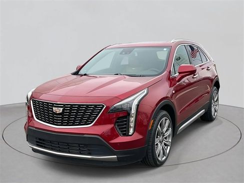 Used 2020 Cadillac XT4 Premium Luxury image 1