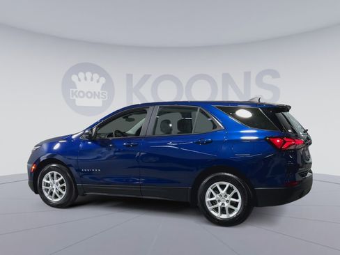 Used 2023 Chevrolet Equinox LS w/ Driver Confidence II Package FWD image 8
