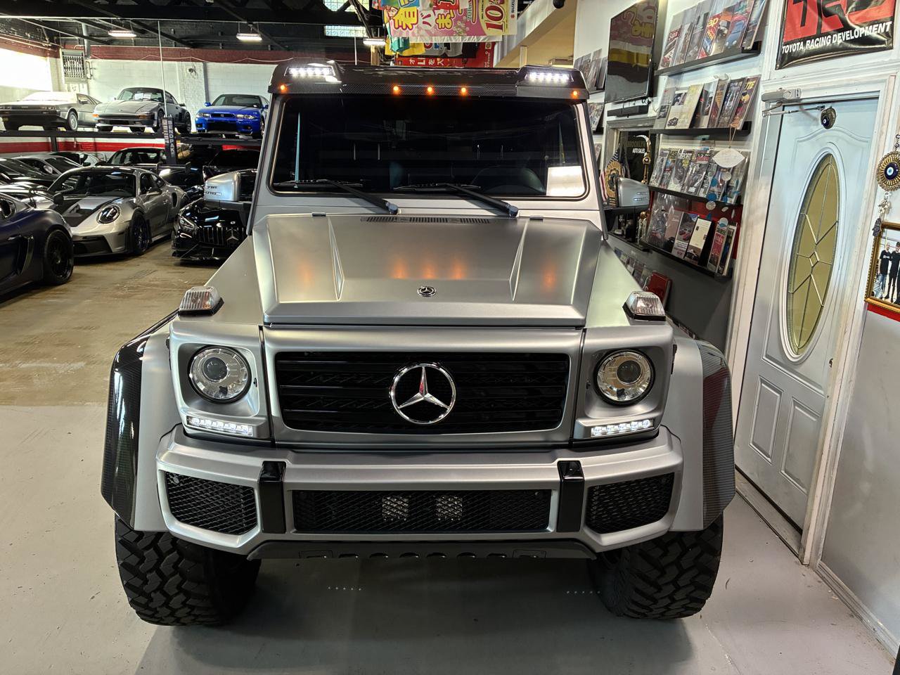 Used 2018 Mercedes-Benz G 550 Squared image 6