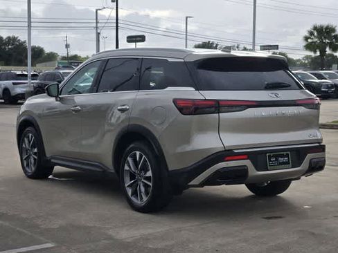 Certified 2023 INFINITI QX60 Luxe w/ Cargo Package FWD image 4