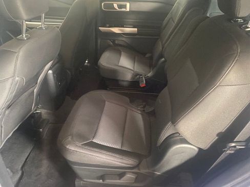 Used 2023 Ford Explorer XLT image 15