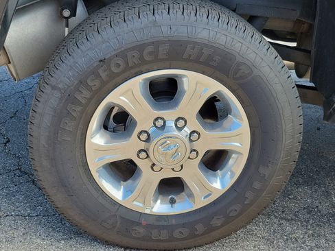 Used 2026 RAM 2500 Big Horn AWD/4WD image 5