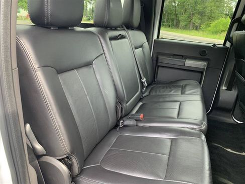 Used 2012 Ford F250 Lariat w/ Chrome Pkg AWD/4WD image 32