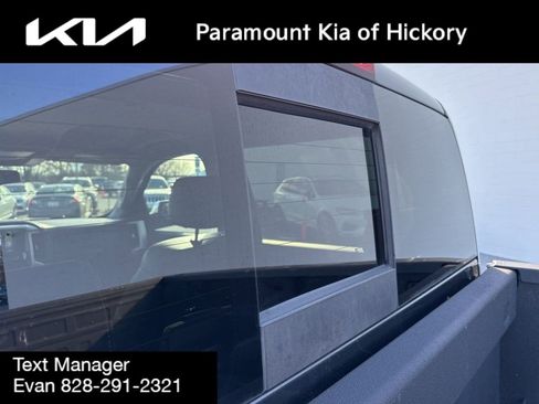 Used 2017 GMC Sierra 1500 SLT w/ SLT Preferred Package image 11