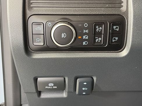 Used 2025 Ford F350 Lariat AWD/4WD image 25