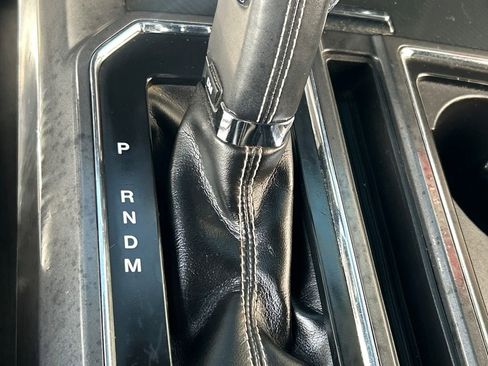 Used 2018 Ford F150 XLT w/ Equipment Group 302A Luxury image 15