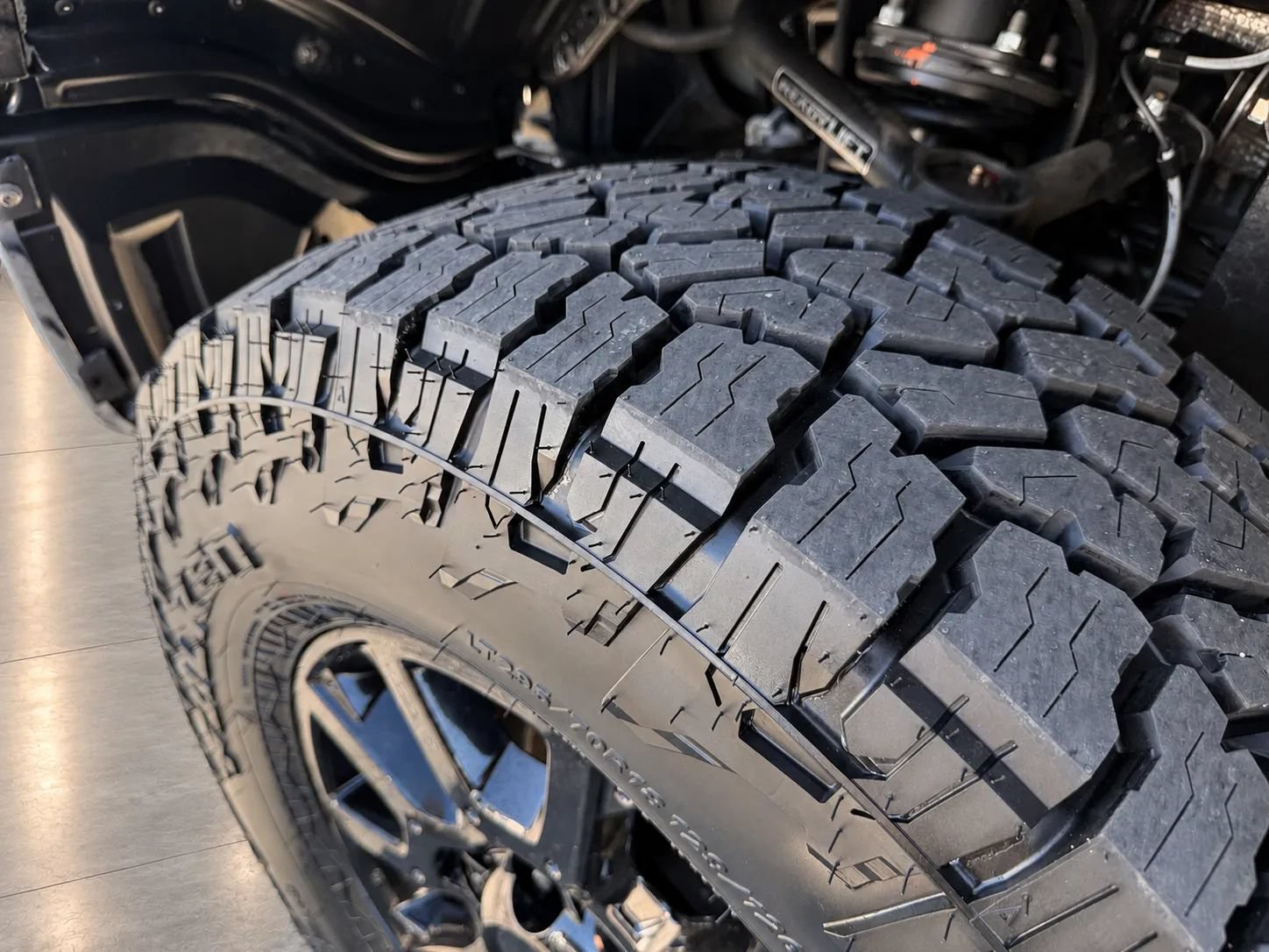 Used 2015 Toyota Tundra SR5 AWD/4WD image 27