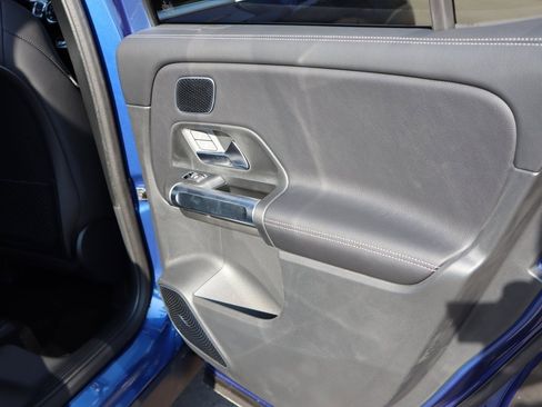 New 2026 Mercedes-Benz GLB 250 4MATIC image 17