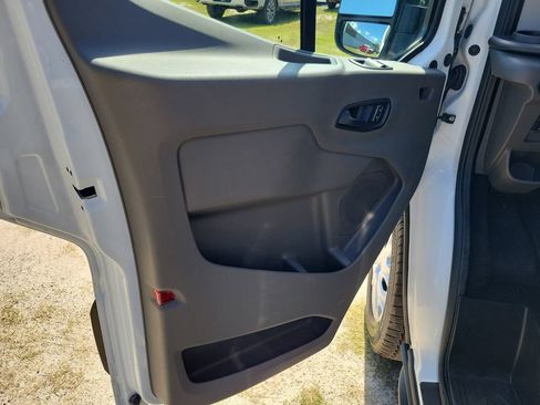 Used 2024 Ford Transit 350 XLT RWD image 17